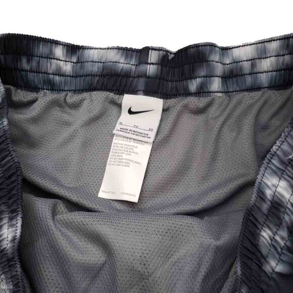 NEW Nike Swim Trunks NESSF513-054 Black Gray White $66 Men's Size XL - Picture 3 of 3